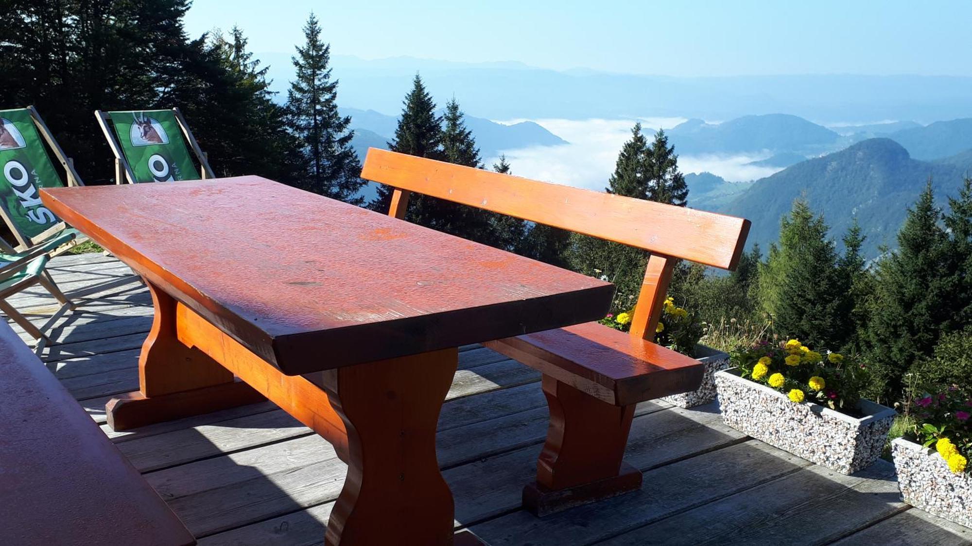 Apartmaji Srnca Cerkno Exteriér fotografie