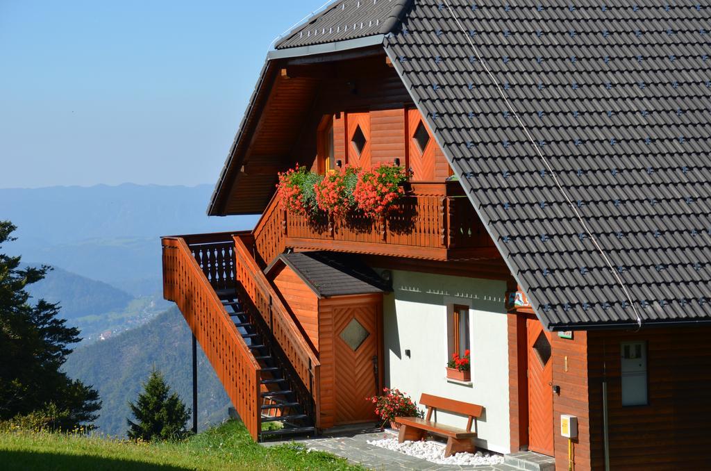 Apartmaji Srnca Cerkno Exteriér fotografie