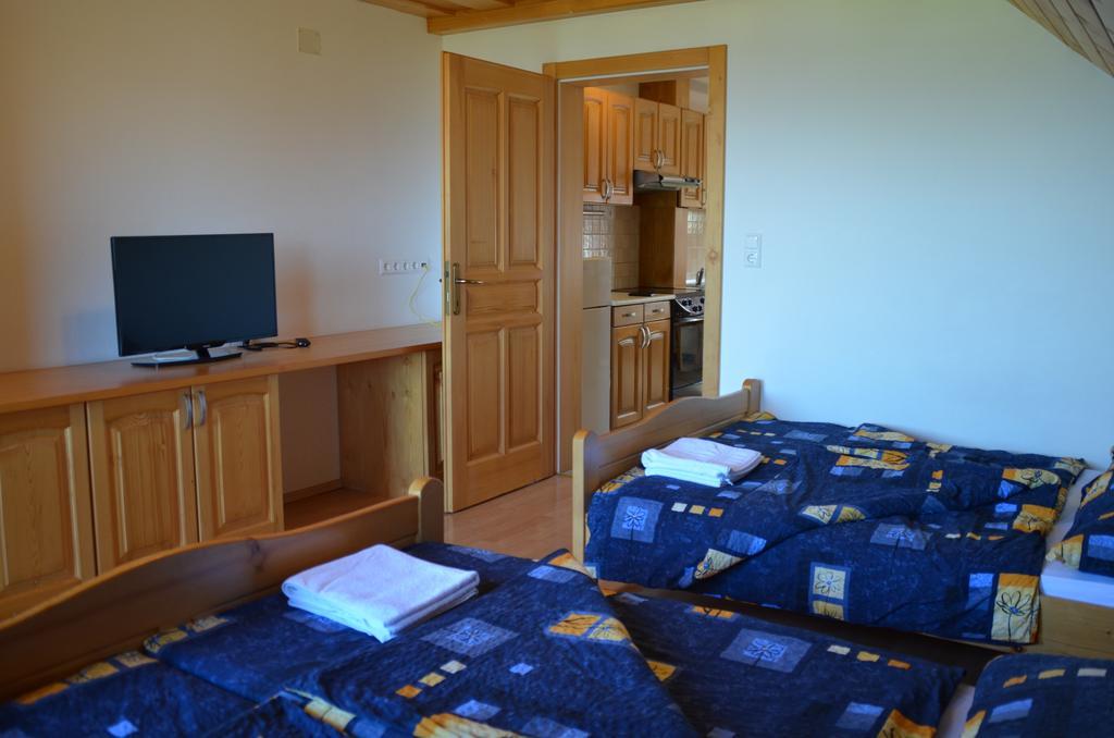 Apartmaji Srnca Cerkno Exteriér fotografie