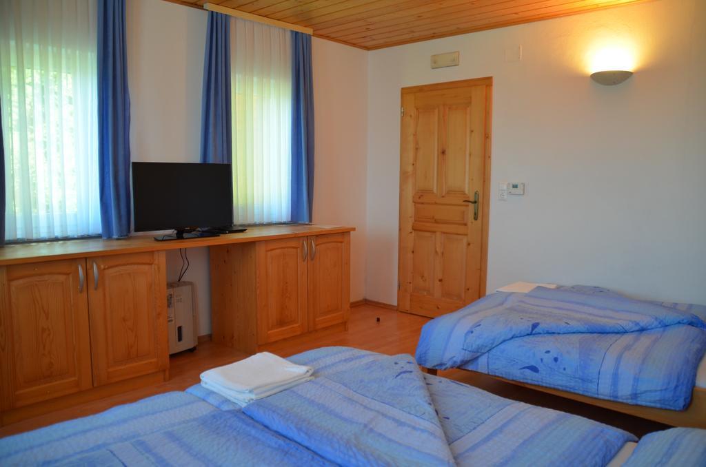 Apartmaji Srnca Cerkno Exteriér fotografie